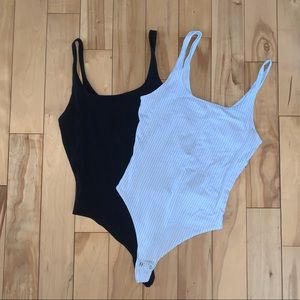2 Pack Scoop Neck Bodysuits